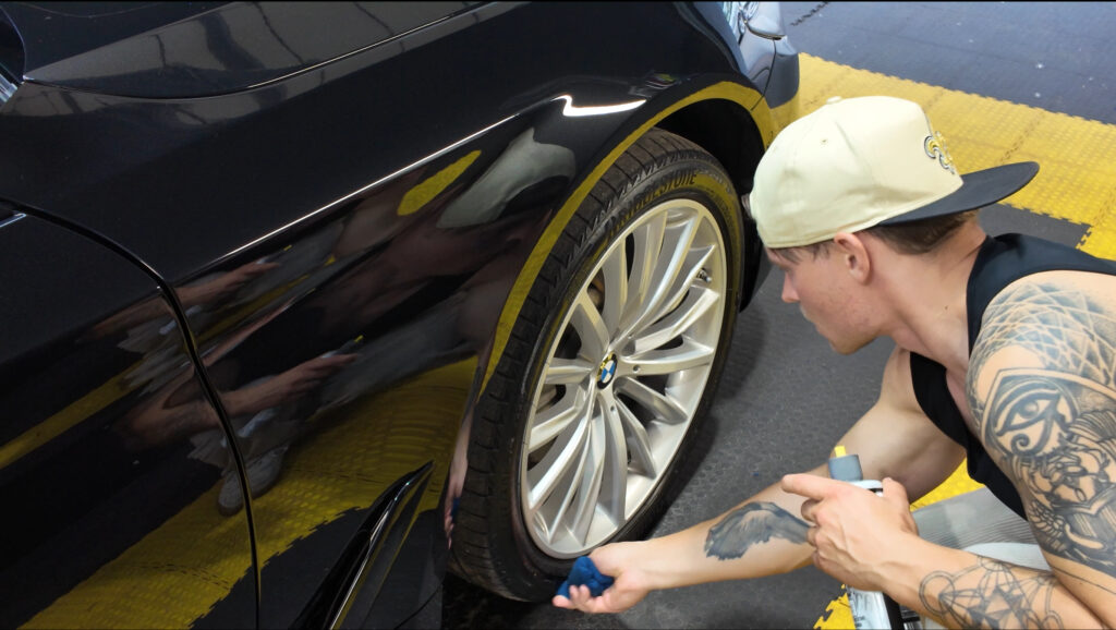 Padangu pajuodintojas ir detailing mokymai