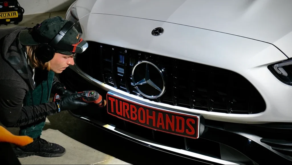 Detailer polishing whyte car turbo hands auto amatai